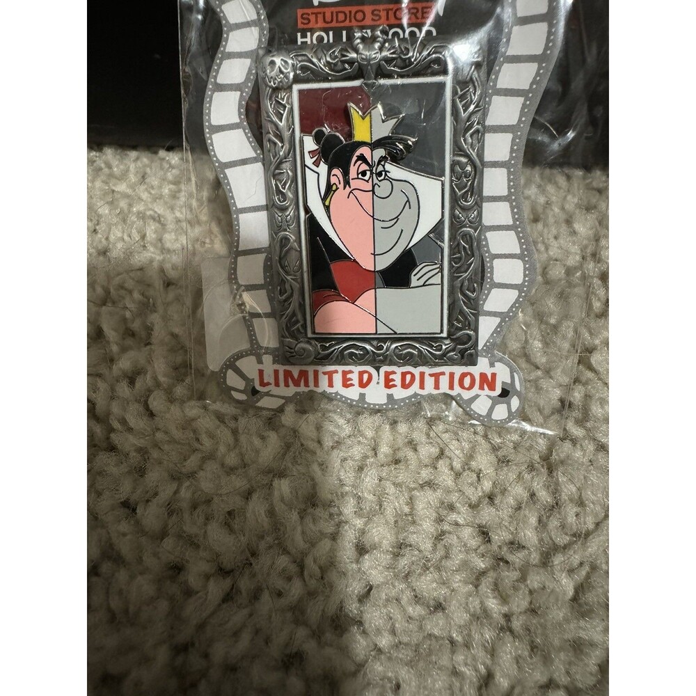 Disney D23 Expo 2024 DSSH Villain Gallery Portrait LE 400 Queen of Hearts NEW